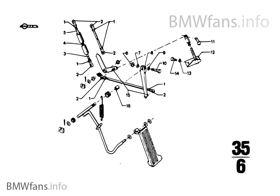 Pedals-supporting bracket