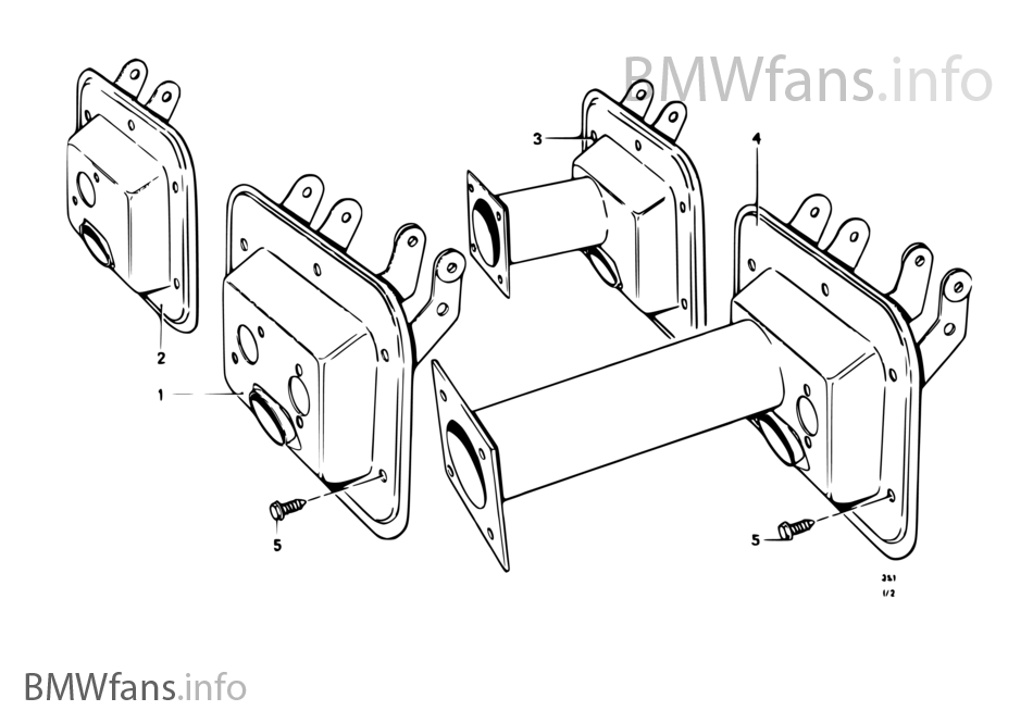 Pedals-supporting bracket