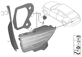Rear light in trunk lid